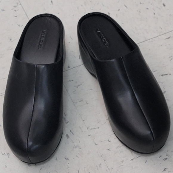 Vince Shoes - Vince Isa Leather Mule Clogs size 7